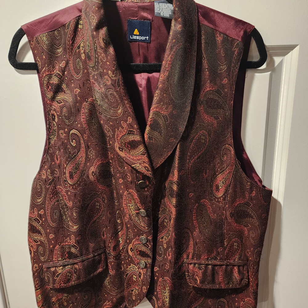 Vintage Liz Sport Paisley Burgundy Vest Size 14. Item 0116262S